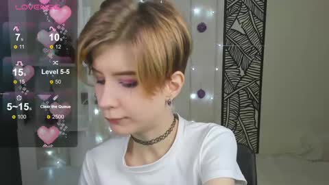 Snapshot of julescrown chatting on December 28, 4:30 am Jules online show from December 28, 4:30 am