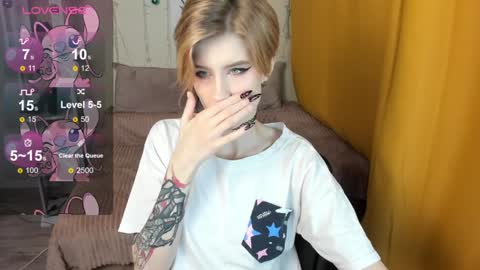 Snapshot of julescrown chatting on January 10, 1:10 am Jules online show from January 10, 1:10 am