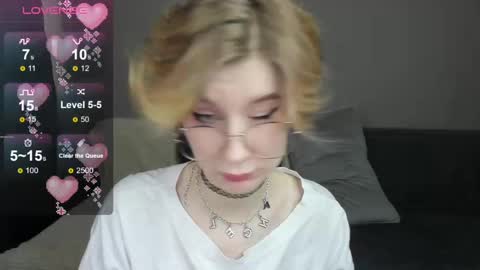 Snapshot of julescrown chatting on February 22, 4:18 am Jules online show from February 22, 4:18 am