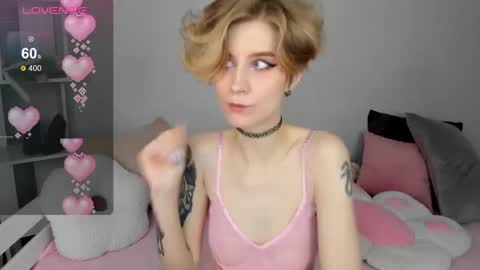 Snapshot of julescrown chatting on March 11, 12:54 am Jules online show from March 11, 12:54 am