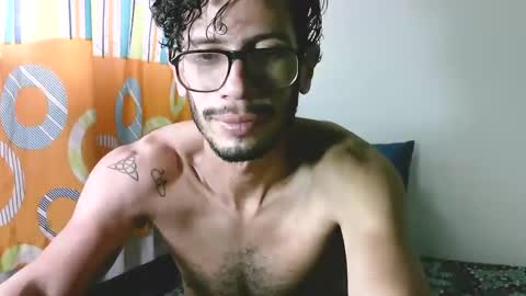 Julfigo online show from December 15, 2:59 pm