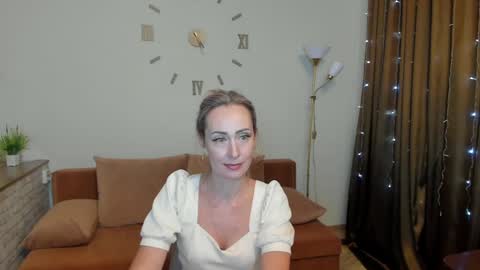 julia__cherry_ online show from December 29, 5:33 pm