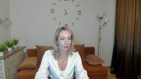 julia__cherry_ online show from January 11, 11:23 am