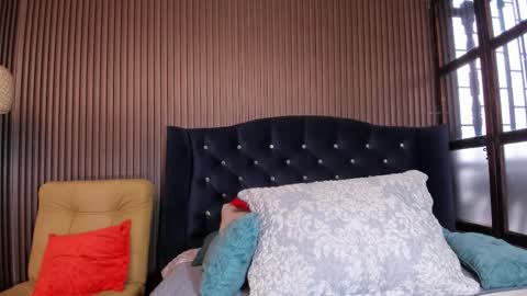 Julia online show from November 3, 8:21 pm