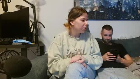 Snapshot of julia_official chatting on February 17, 9:08 pm julia_official online show from February 17, 9:08 pm