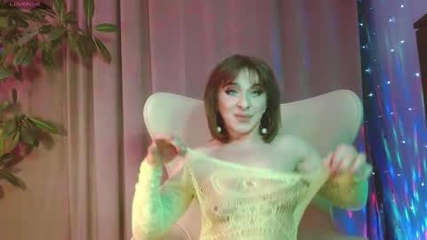 Julia online show from November 6, 5:58 pm