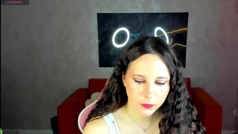 Snapshot of julia_shyy chatting on May 4, 1:01 am Julia Shyy online show from May 4, 1:01 am