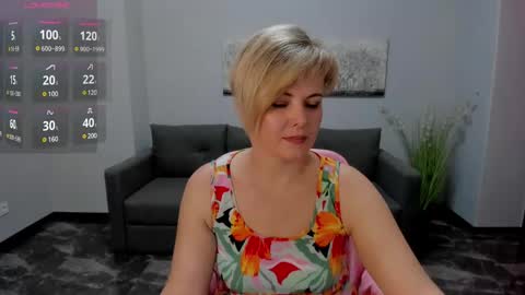 Julia online show from January 7, 9:40 am