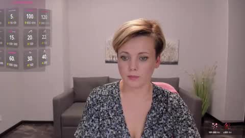 Julia online show from February 11, 6:22 pm