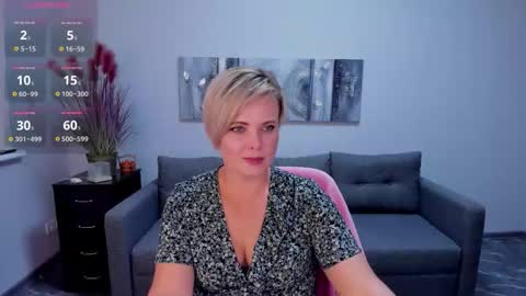 Julia online show from October 21, 12:06 pm