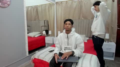 Snapshot of julian_billy chatting on February 4, 11:38 am julian billy online show from February 4, 11:38 am