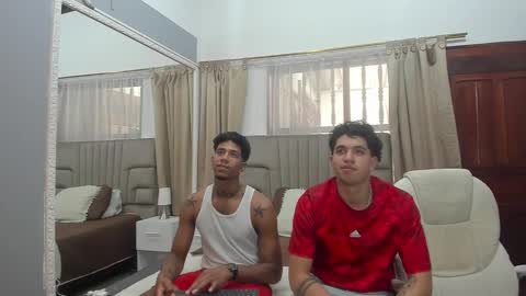 Snapshot of julian_billy chatting on February 14, 5:25 pm julian billy online show from February 14, 5:25 pm