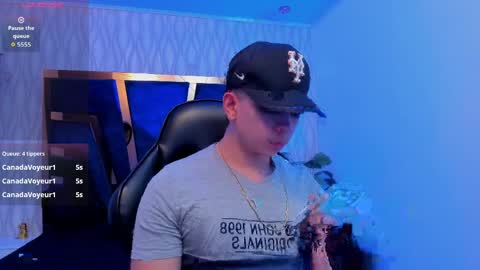 JULIAN  online show from April 4, 11:13 pm