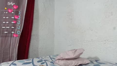 Snapshot of juliana_soto1 chatting on September 12, 2:11 am Juli online show from September 12, 2:11 am