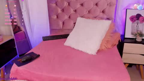 Juli online show from February 12, 6:40 pm