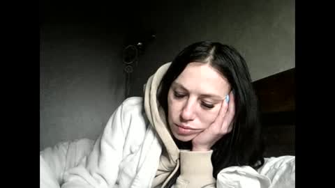 Snapshot of julianagold1 chatting on February 9, 5:06 pm julianagold1 online show from February 9, 5:06 pm