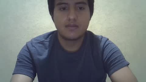 Snapshot of julianalvarez95 chatting on December 22, 7:00 am Julian online show from December 22, 7:00 am