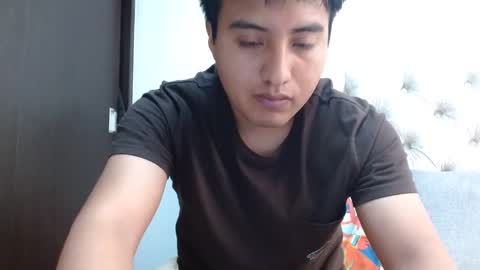 Snapshot of julianalvarez95 chatting on October 26, 5:19 pm Julian online show from October 26, 5:19 pm