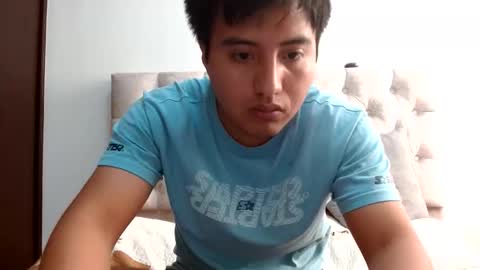 Snapshot of julianalvarez95 chatting on November 11, 8:31 pm Julian online show from November 11, 8:31 pm