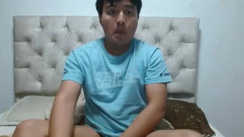 Snapshot of julianalvarez95 chatting on February 26, 11:15 pm Julian online show from February 26, 11:15 pm