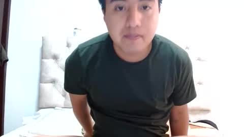 Snapshot of julianalvarez95 chatting on March 1, 2:30 pm Julian online show from March 1, 2:30 pm