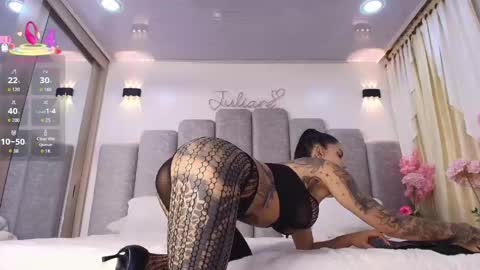 Snapshot of juliane_swee1 chatting on June 3, 12:57 am juliane_swee1 online show from June 3, 12:57 am
