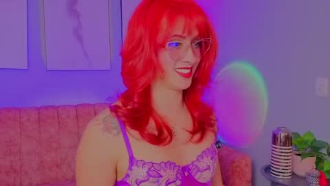 Juliana online show from April 5, 8:50 pm