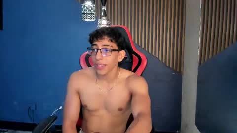 Snapshot of julianrouss chatting on June 26, 8:13 pm Julian online show from June 26, 8:13 pm