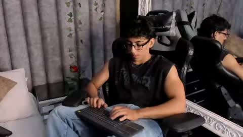 Snapshot of julianrouss chatting on July 10, 8:44 pm Julian online show from July 10, 8:44 pm