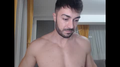 JulianRoyce online show from November 11, 5:24 pm