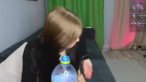 Snapshot of julidropp chatting on January 9, 8:01 pm julidropp online show from January 9, 8:01 pm