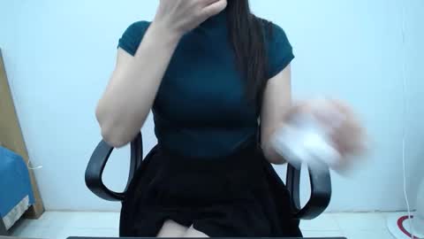 julie9x online show from February 26, 12:31 am