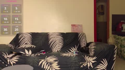 julie_vixen online show from January 6, 10:45 pm