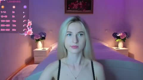 Snapshot of julieblazex chatting on June 28, 10:05 pm julieblazex online show from June 28, 10:05 pm