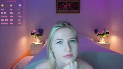 Snapshot of julieblazex chatting on July 12, 8:11 pm julieblazex online show from July 12, 8:11 pm