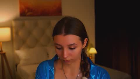 Snapshot of juliedaniel chatting on October 16, 8:26 am juliedaniel online show from October 16, 8:26 am