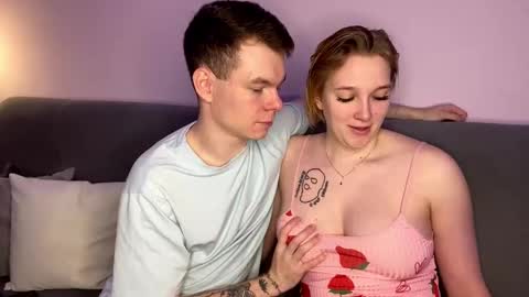 Julie and Thomas online show from September 22, 7:10 am