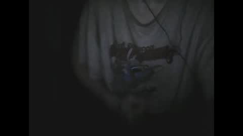 Snapshot of julien31x chatting on February 13, 2:34 am Julienxx31 online show from February 13, 2:34 am