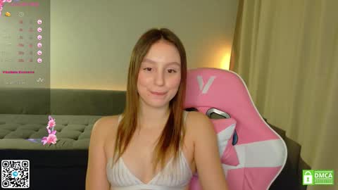 julieqt online show from December 19, 3:57 am