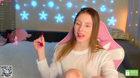 julieqt online show from January 18, 4:27 am