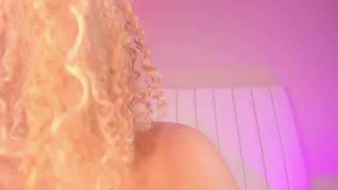 Snapshot of julieta_flower chatting on January 4, 7:34 pm Julieta IG juietaflower06 online show from January 4, 7:34 pm