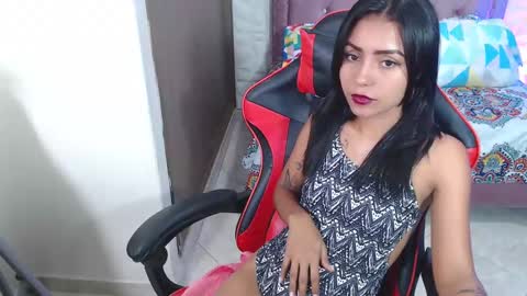 julieta_fn online show from March 4, 6:29 pm