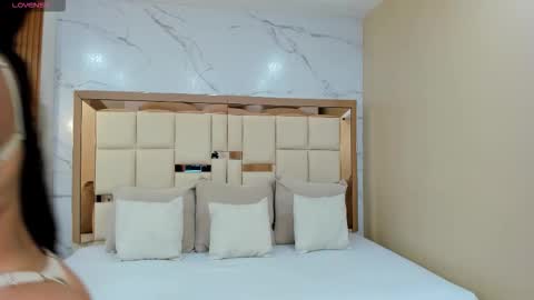     online show from December 4, 9:56 pm