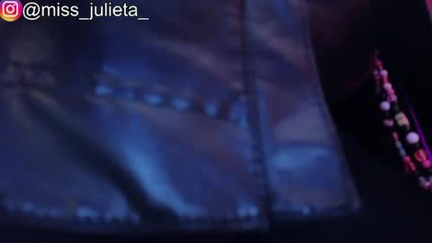 Snapshot of julieta_russell chatting on May 30, 11:18 am Julieta online show from May 30, 11:18 am