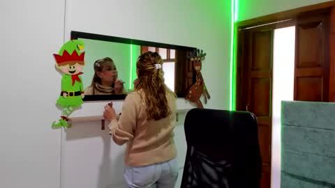 julieta_star69 online show from December 16, 1:27 pm