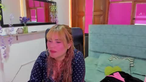 julieta_star69 online show from April 4, 6:27 pm
