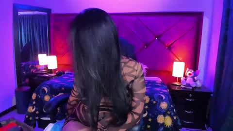 Snapshot of julietacollins06 chatting on June 6, 5:39 pm julietacollins06 online show from June 6, 5:39 pm