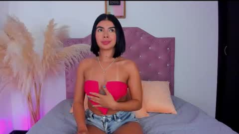 Snapshot of julietagames69 chatting on November 3, 3:19 am Julieth Gomez online show from November 3, 3:19 am