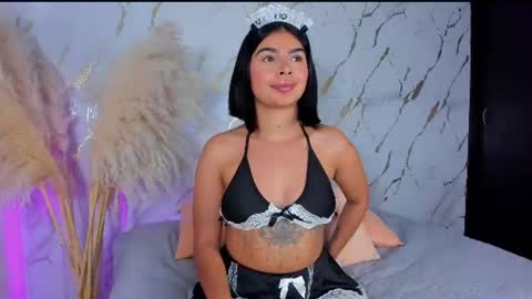 Julieth Gomez online show from July 10, 2:38 am