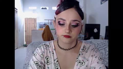 Snapshot of julietajaguar chatting on April 18, 7:07 pm Julieta Jaguar online show from April 18, 7:07 pm